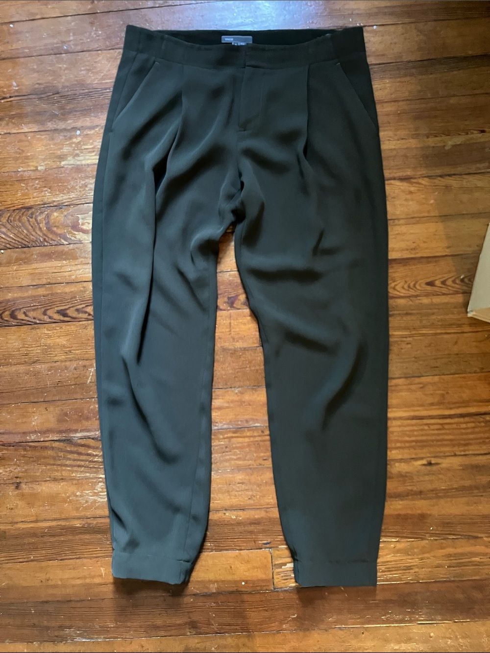 Vince Hunter Green Pleated Jogger Trouser